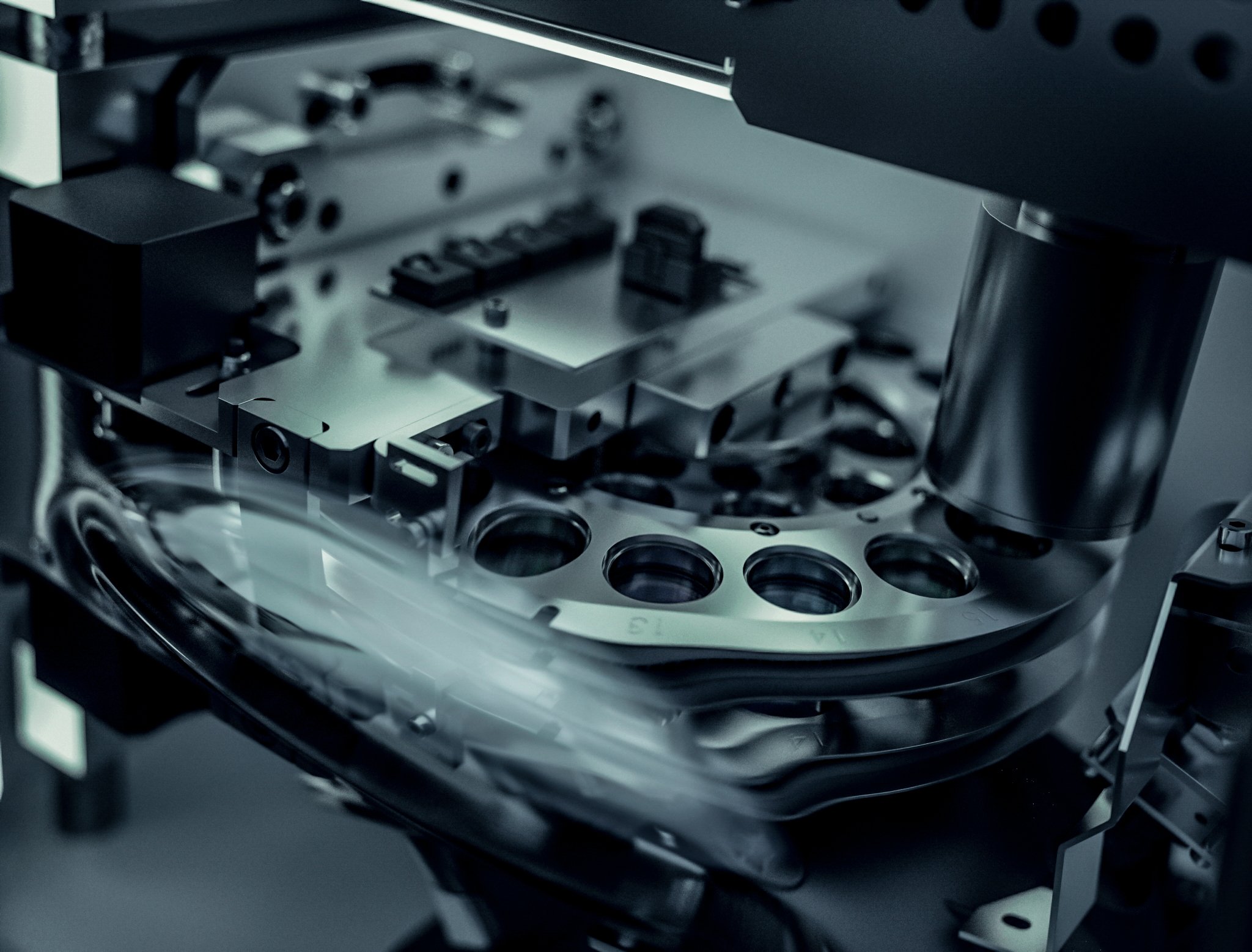 Benchtop hyperspectral spectrophotometer